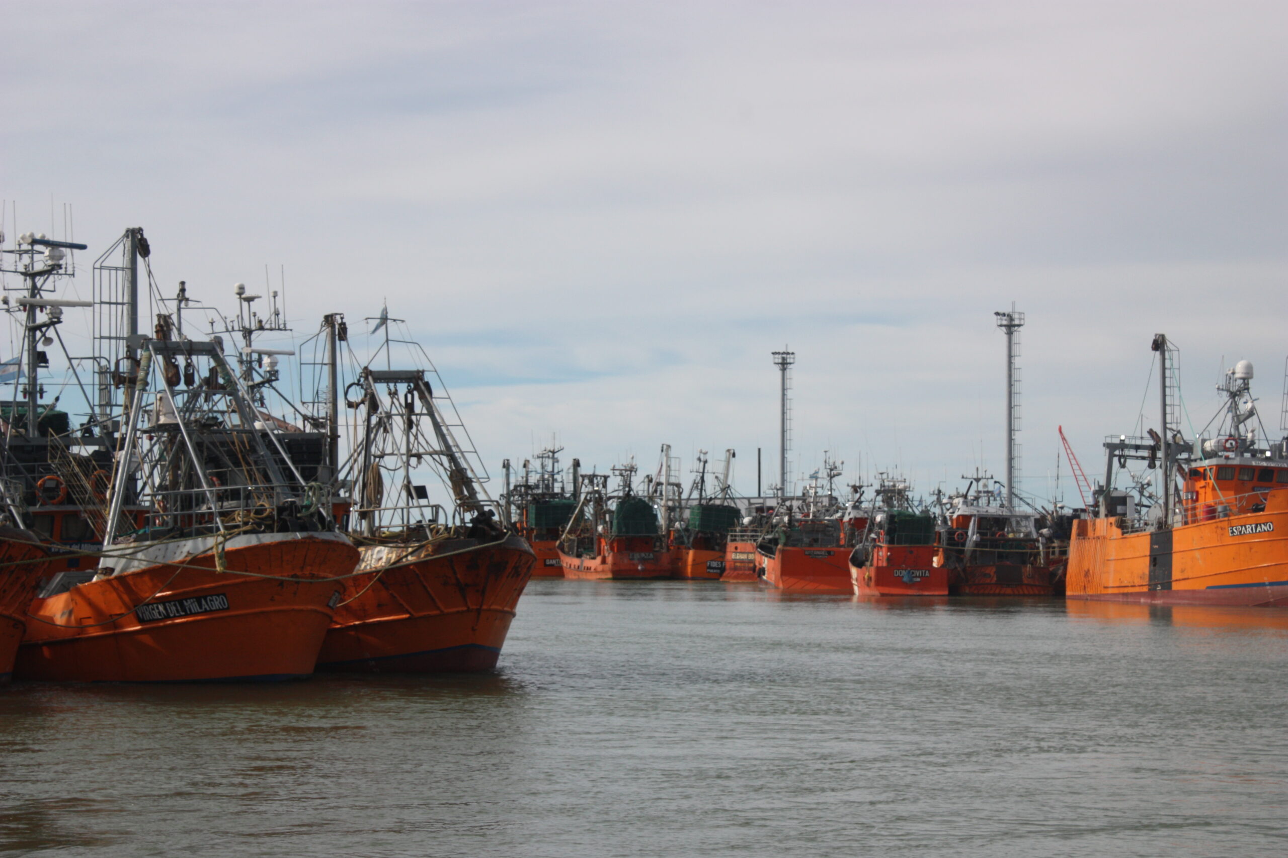 Aprobación del Reglamento del uso para los Puertos de Rawson y Camarones